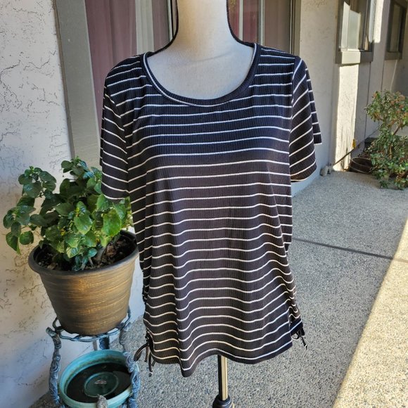 Full Circle Trends Tops - Full Circle Trends top sz 2X